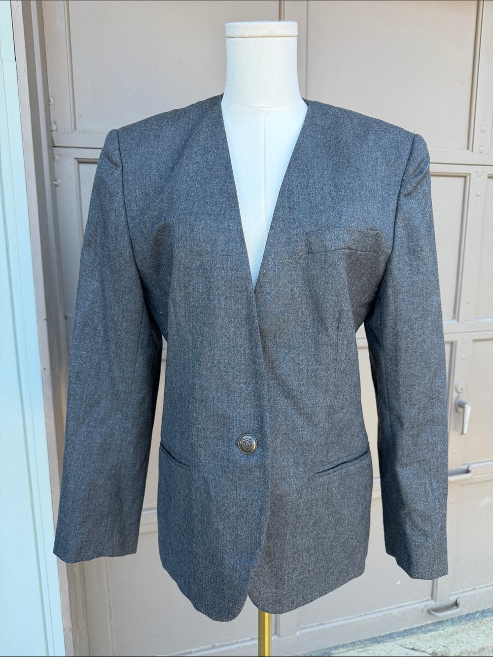 Wool vintage Jones New York Women's Gray Open-V Single-Button Blazer